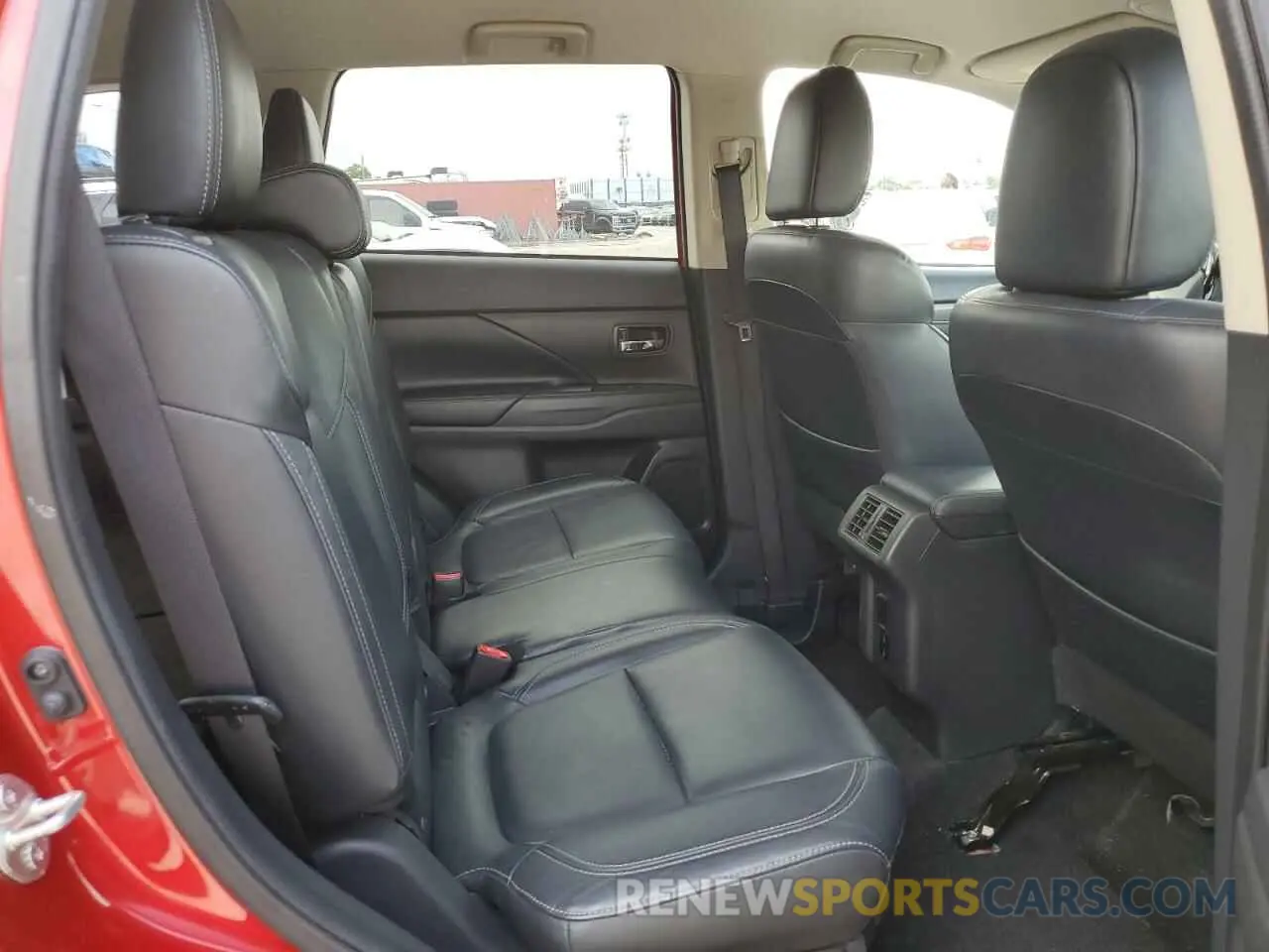 10 fotografías del automóvil dañado JA4AD3A34LZ034083 MITSUBISHI OUTLANDER 2020