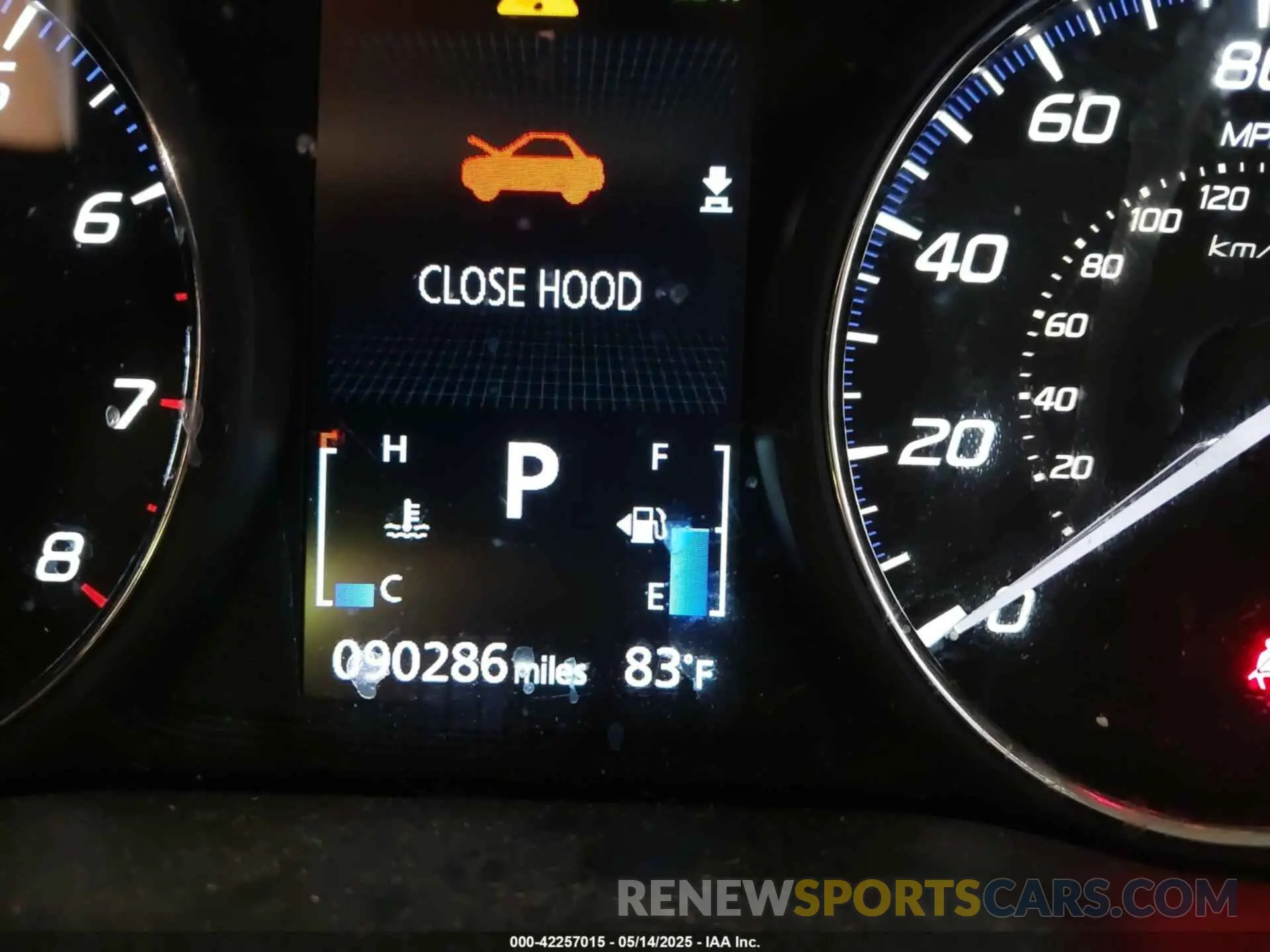 15 fotografías del automóvil dañado JA4AD3A37LZ024101 MITSUBISHI OUTLANDER 2020