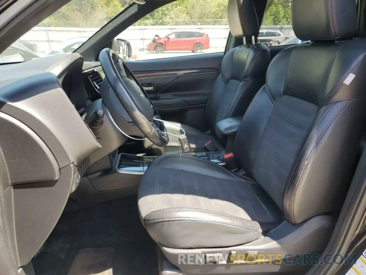 7 fotografías del automóvil dañado JA4AD3A37LZ028536 MITSUBISHI OUTLANDER 2020