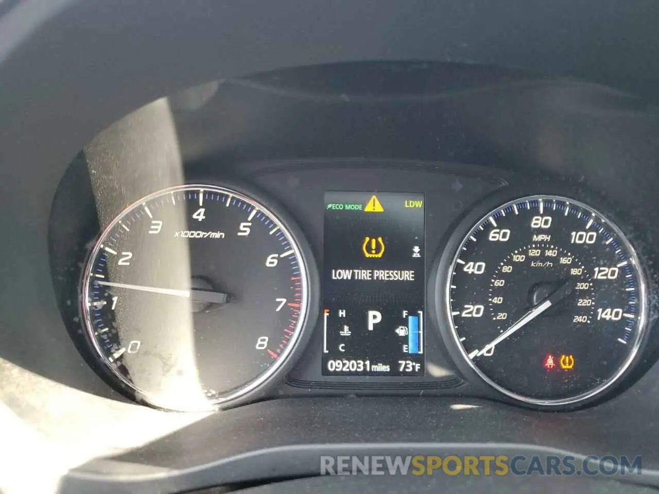 9 fotografías del automóvil dañado JA4AD3A37LZ028536 MITSUBISHI OUTLANDER 2020