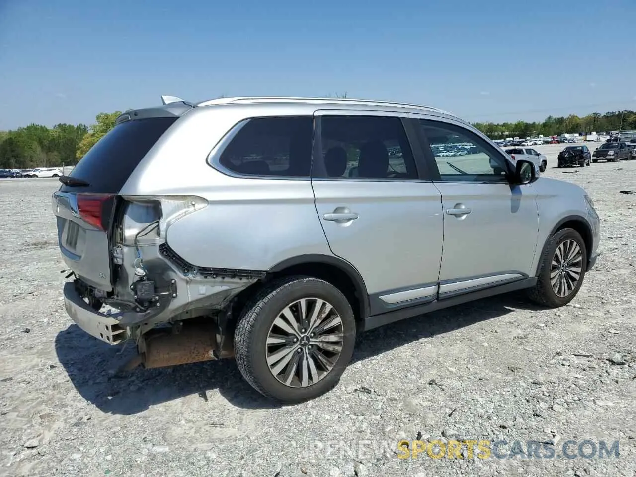 3 fotografías del automóvil dañado JA4AD3A37LZ032294 MITSUBISHI OUTLANDER 2020