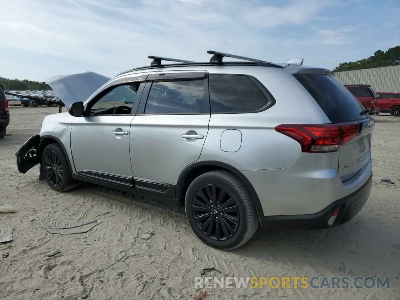 2 fotografías del automóvil dañado JA4AD3A38LZ044972 MITSUBISHI OUTLANDER 2020