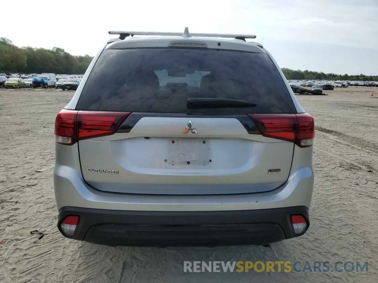 6 fotografías del automóvil dañado JA4AD3A38LZ044972 MITSUBISHI OUTLANDER 2020