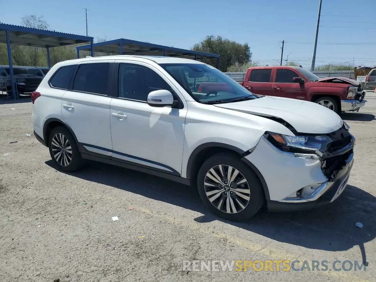 4 fotografías del automóvil dañado JA4AD3A39LZ005372 MITSUBISHI OUTLANDER 2020