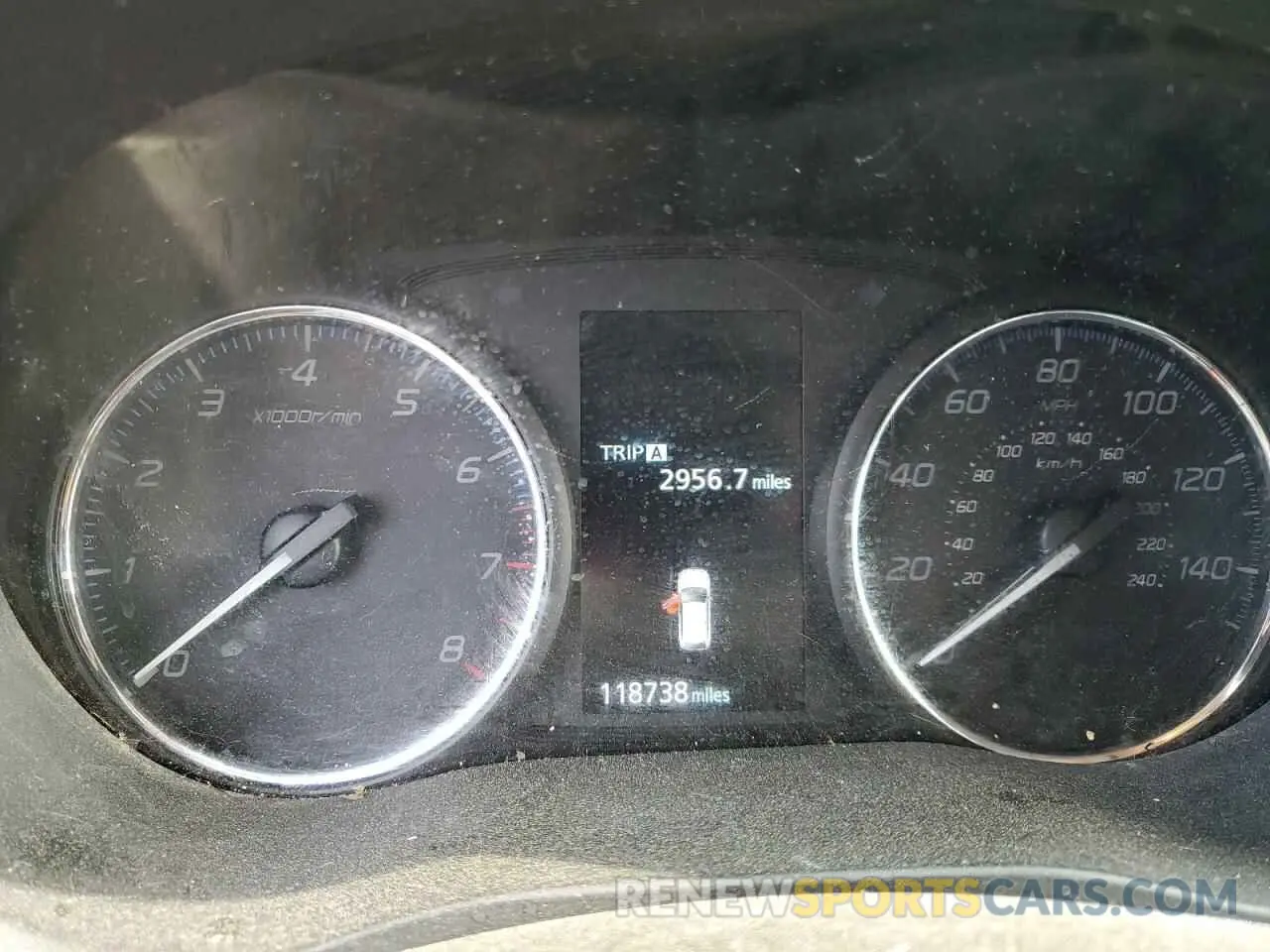 9 fotografías del automóvil dañado JA4AD3A39LZ029381 MITSUBISHI OUTLANDER 2020