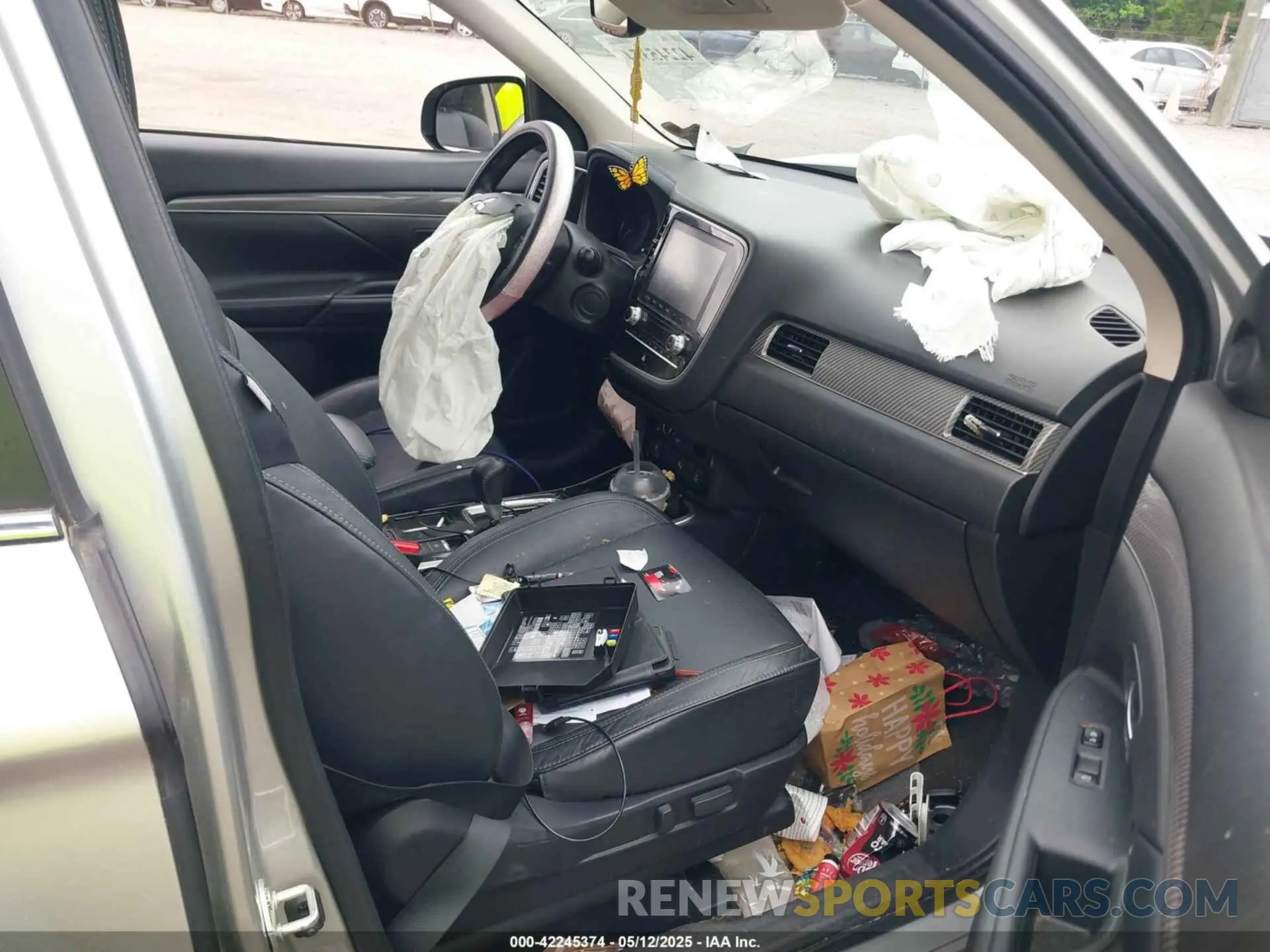 5 fotografías del automóvil dañado JA4AD3A39LZ034015 MITSUBISHI OUTLANDER 2020