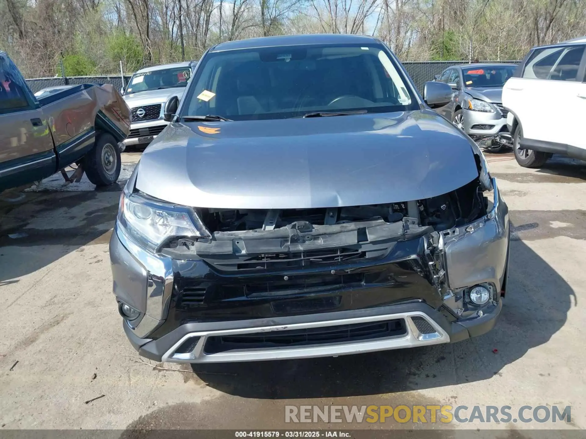 6 fotografías del automóvil dañado JA4AD3A3XLZ024187 MITSUBISHI OUTLANDER 2020