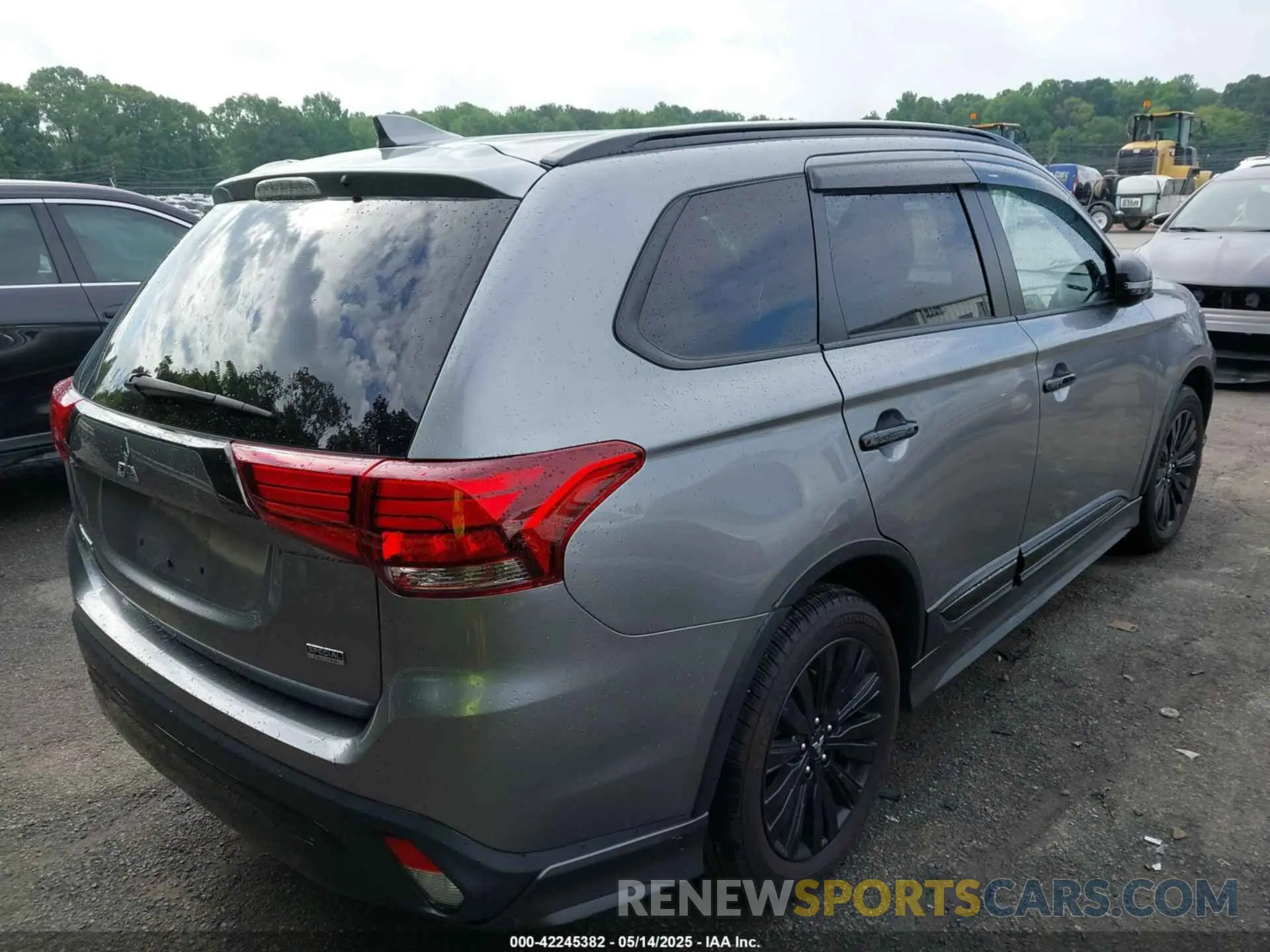 4 fotografías del automóvil dañado JA4AD3A3XLZ024478 MITSUBISHI OUTLANDER 2020