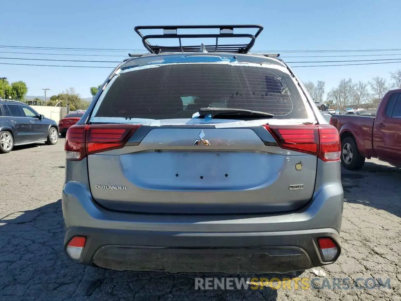 6 fotografías del automóvil dañado JA4AD3A3XLZ037070 MITSUBISHI OUTLANDER 2020