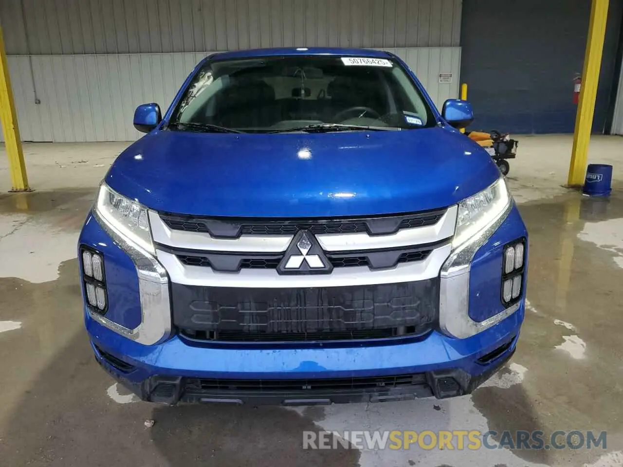 5 fotografías del automóvil dañado JA4AP3AU0LU007654 MITSUBISHI OUTLANDER 2020