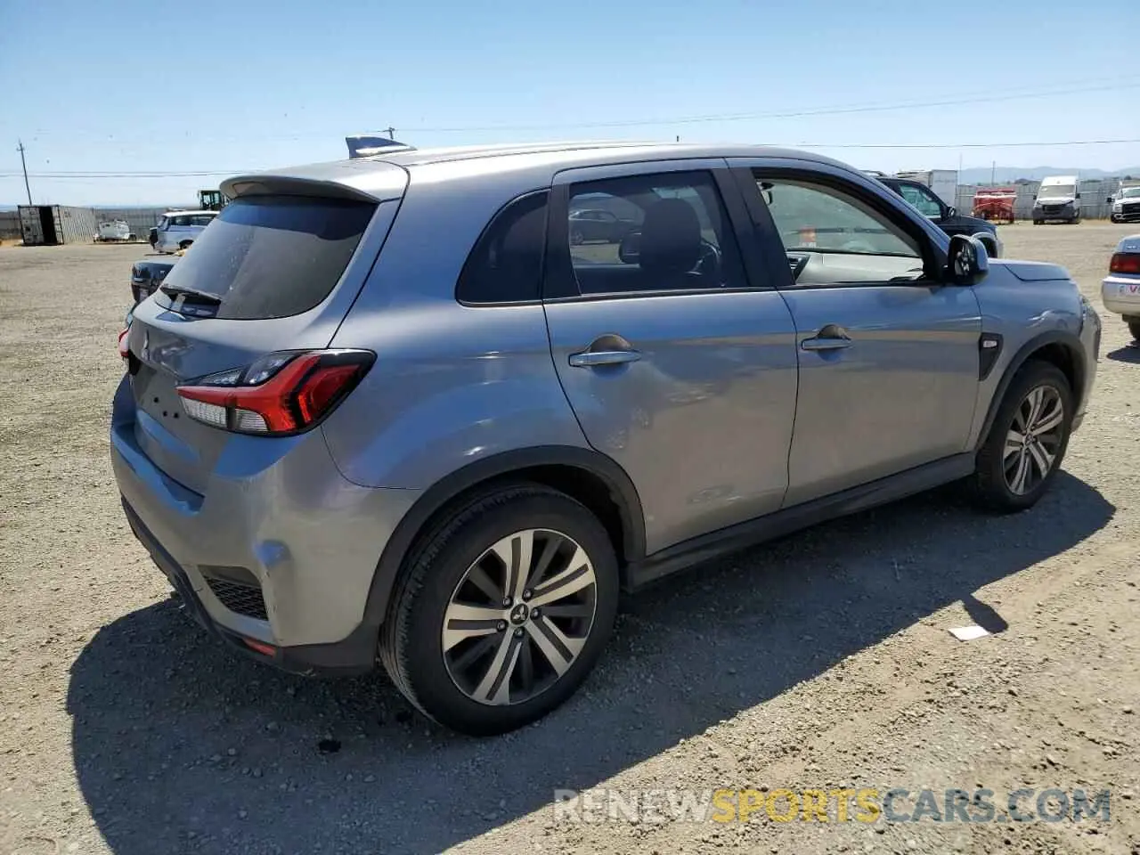 3 fotografías del automóvil dañado JA4AP3AU1LU010174 MITSUBISHI OUTLANDER 2020