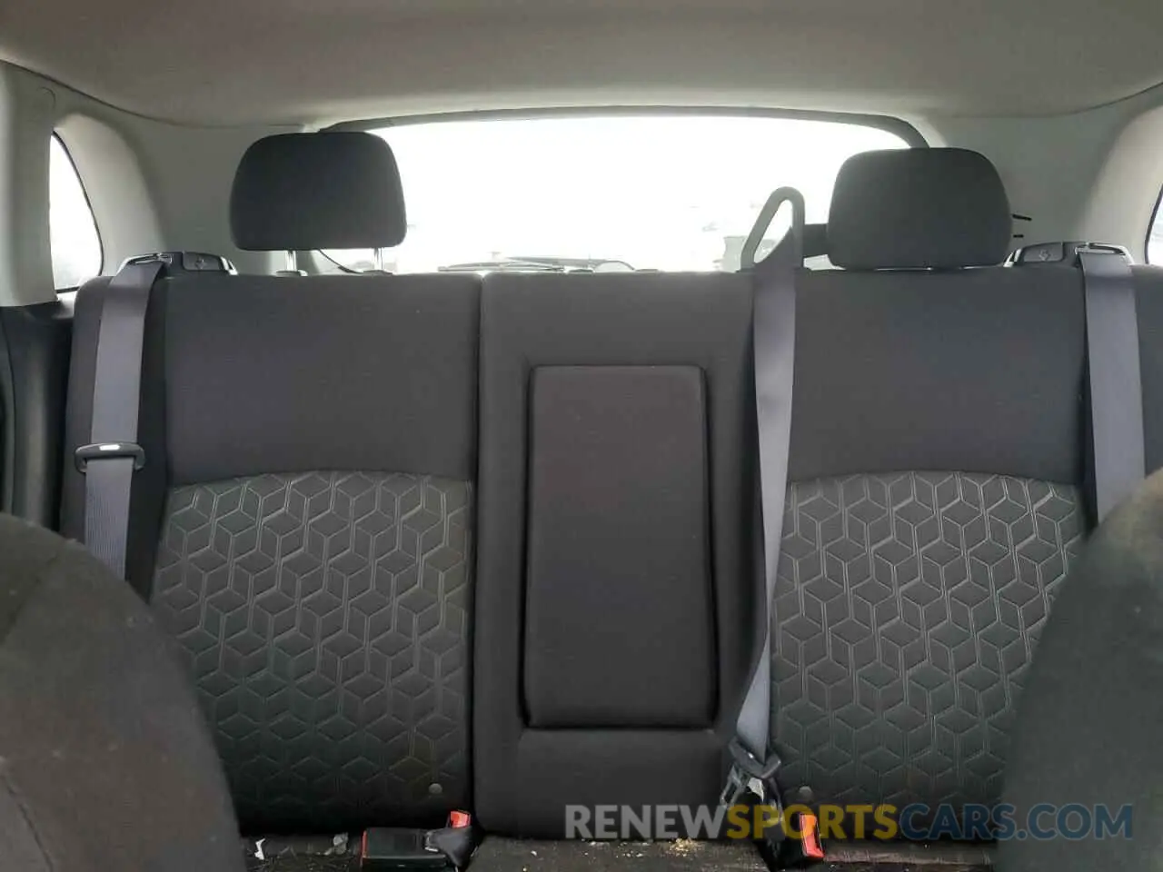 10 fotografías del automóvil dañado JA4AP3AU2LU008918 MITSUBISHI OUTLANDER 2020