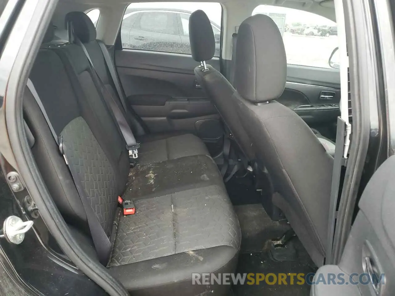 11 fotografías del automóvil dañado JA4AP3AU2LU008918 MITSUBISHI OUTLANDER 2020
