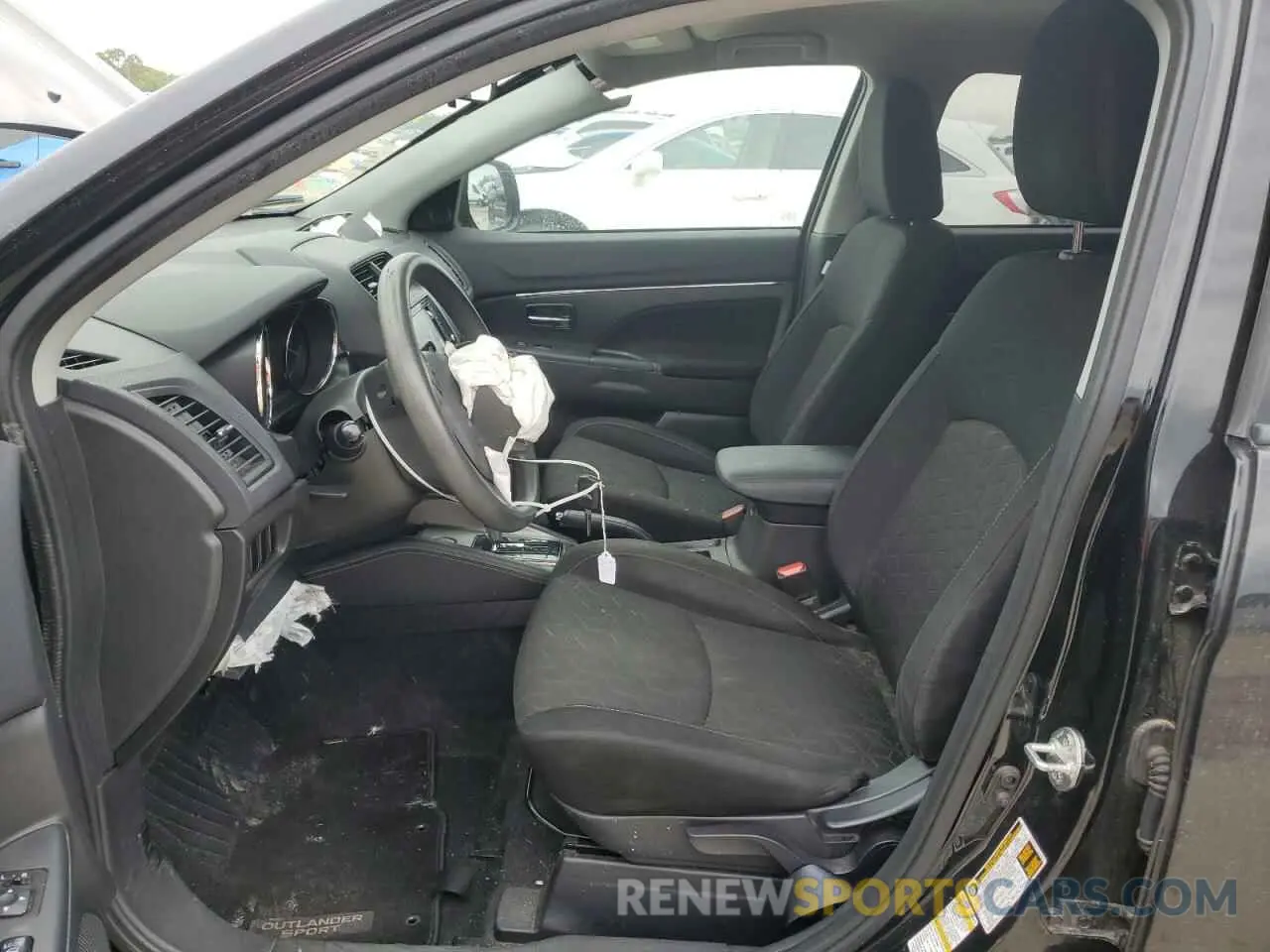 7 fotografías del automóvil dañado JA4AP3AU2LU008918 MITSUBISHI OUTLANDER 2020