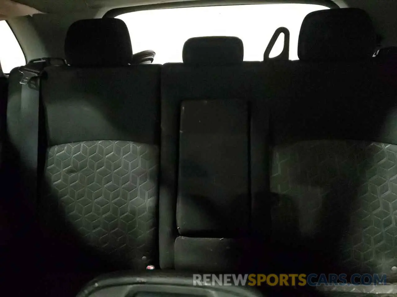 10 fotografías del automóvil dañado JA4AP3AU4LU006720 MITSUBISHI OUTLANDER 2020