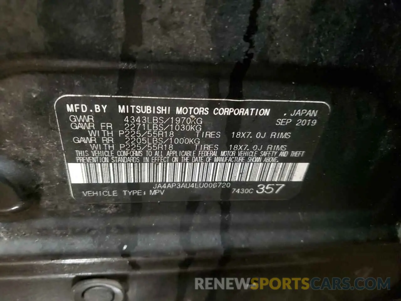 14 fotografías del automóvil dañado JA4AP3AU4LU006720 MITSUBISHI OUTLANDER 2020