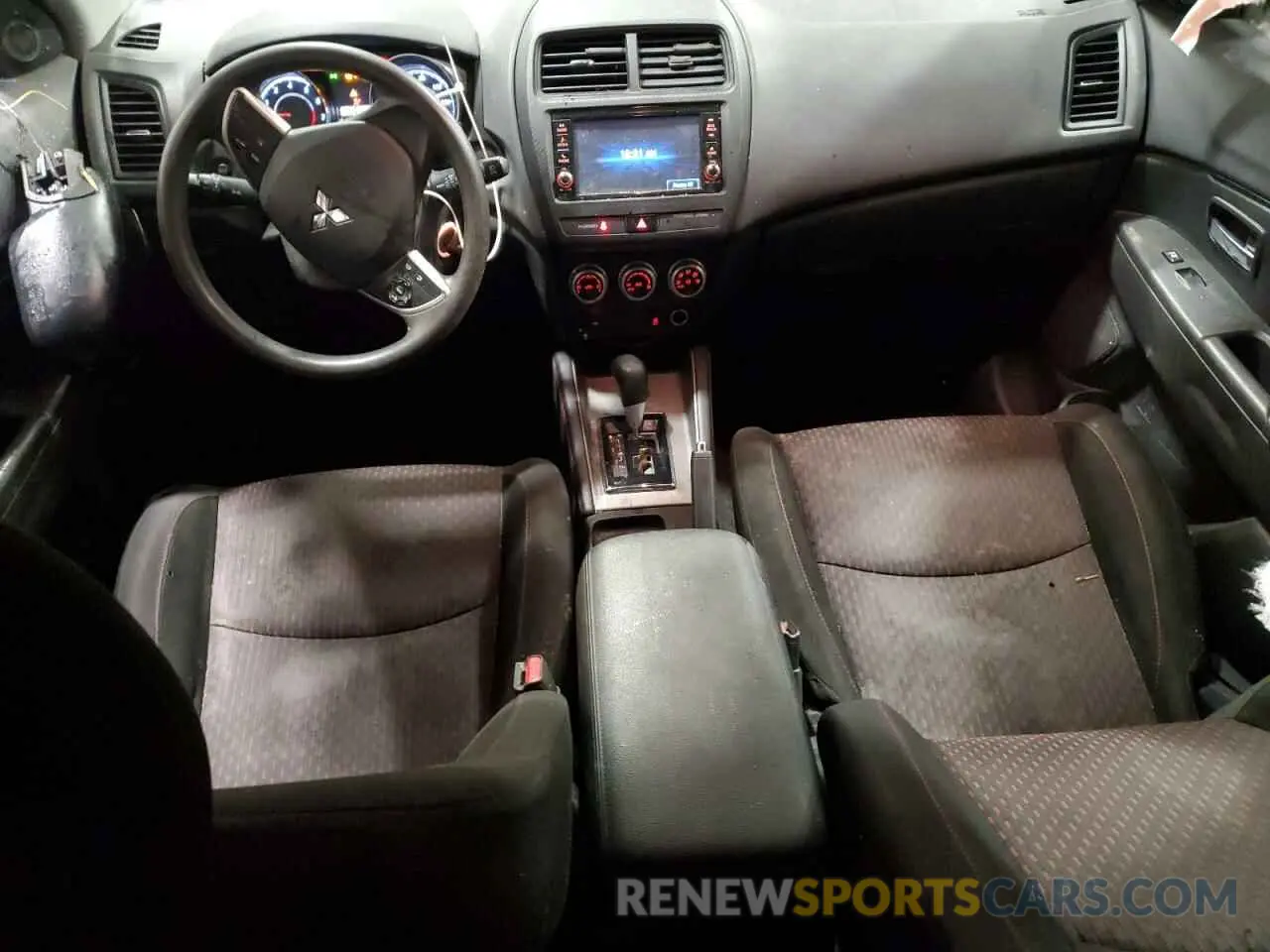 8 fotografías del automóvil dañado JA4AP3AU4LU006720 MITSUBISHI OUTLANDER 2020