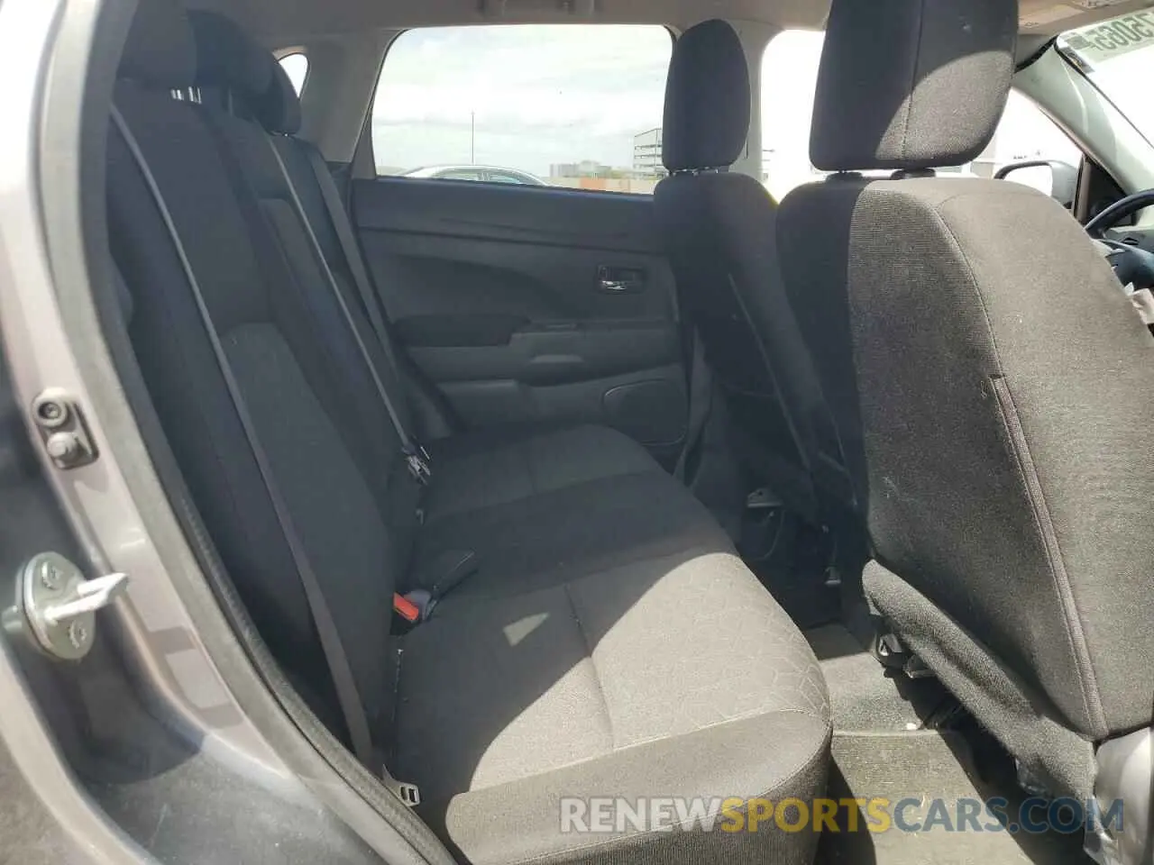 11 fotografías del automóvil dañado JA4AP3AU5LU031366 MITSUBISHI OUTLANDER 2020