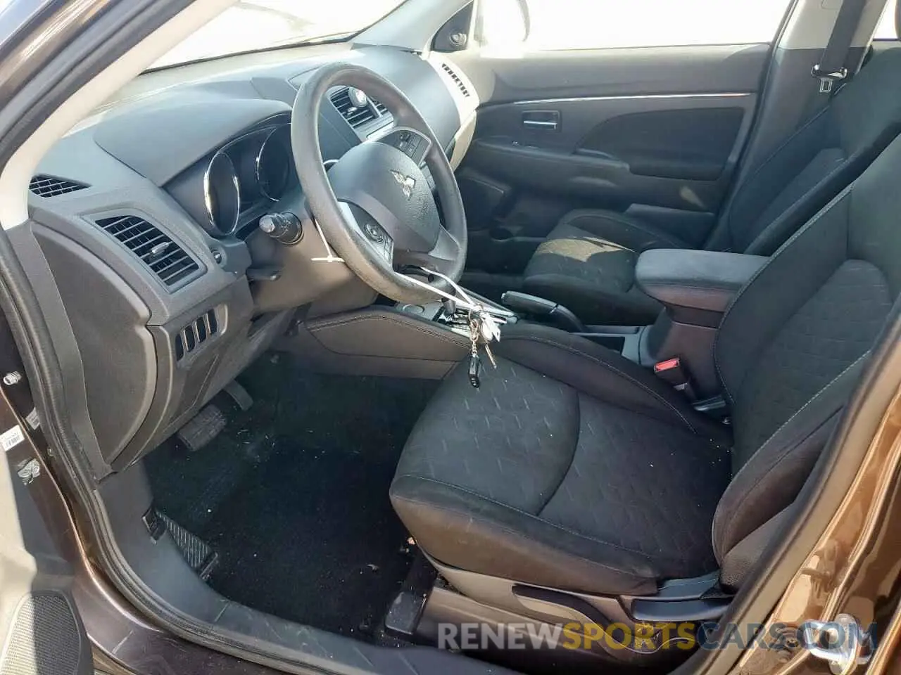 7 fotografías del automóvil dañado JA4AP3AU6LU011742 MITSUBISHI OUTLANDER 2020