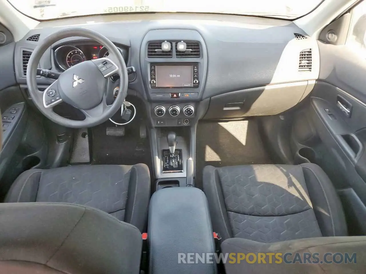 8 fotografías del automóvil dañado JA4AP3AU6LU011742 MITSUBISHI OUTLANDER 2020