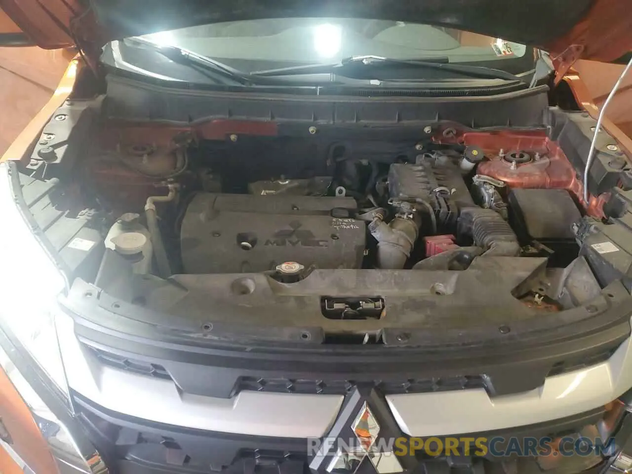 12 fotografías del automóvil dañado JA4AP3AU8LU001472 MITSUBISHI OUTLANDER 2020