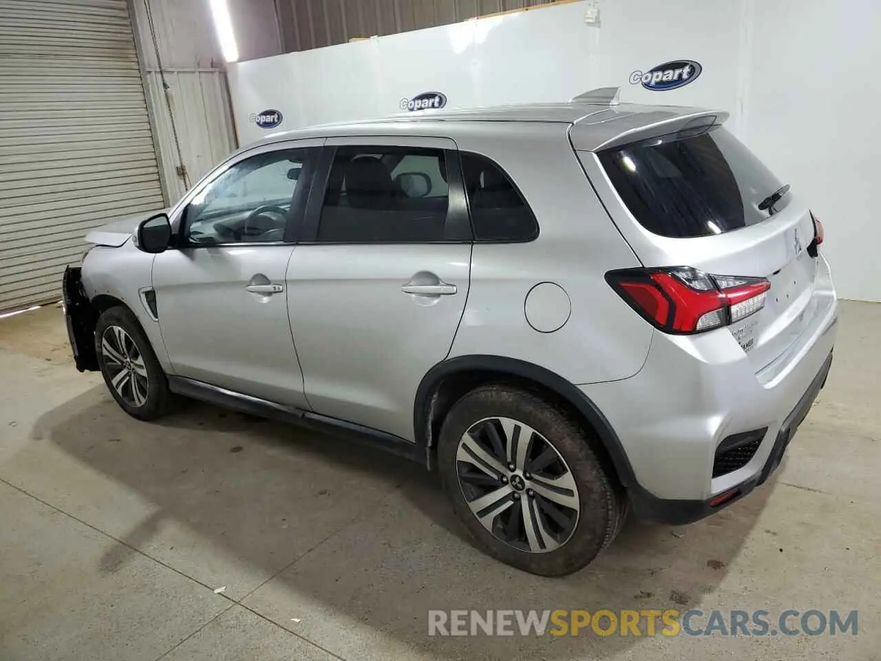 2 fotografías del automóvil dañado JA4AP4AU2LU029659 MITSUBISHI OUTLANDER 2020