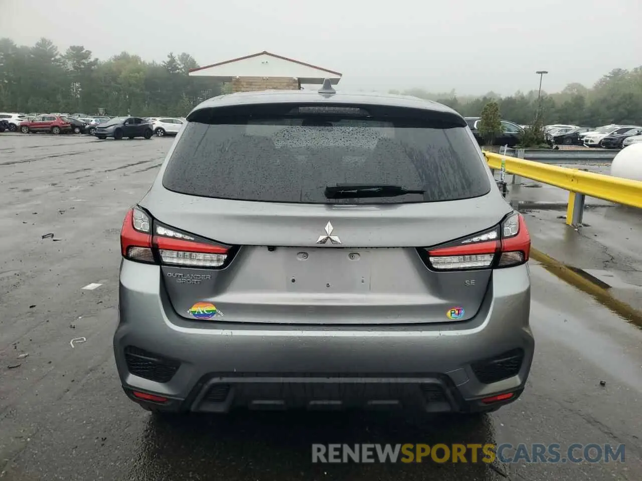 6 fotografías del automóvil dañado JA4AP4AU5LU008465 MITSUBISHI OUTLANDER 2020