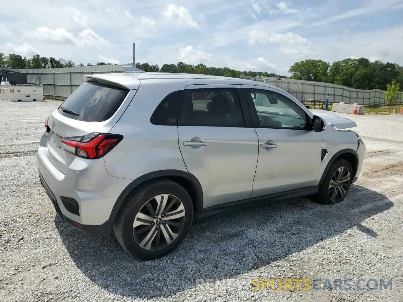 3 fotografías del automóvil dañado JA4AP4AU6LU023122 MITSUBISHI OUTLANDER 2020