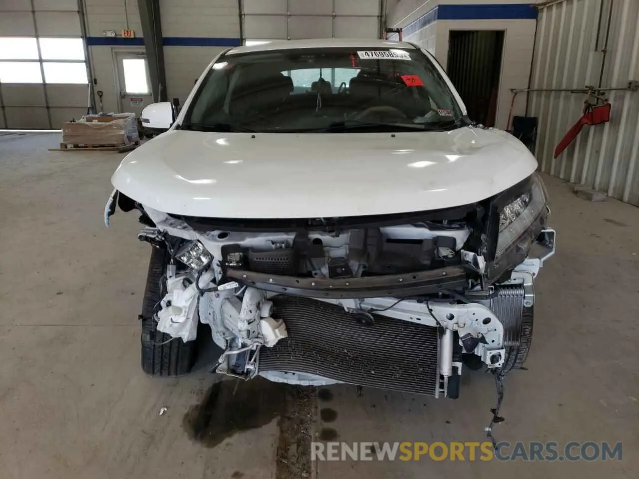 5 fotografías del automóvil dañado JA4AP4AU9LU004869 MITSUBISHI OUTLANDER 2020