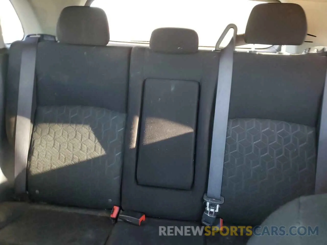10 fotografías del automóvil dañado JA4AR3AU0LU024111 MITSUBISHI OUTLANDER 2020