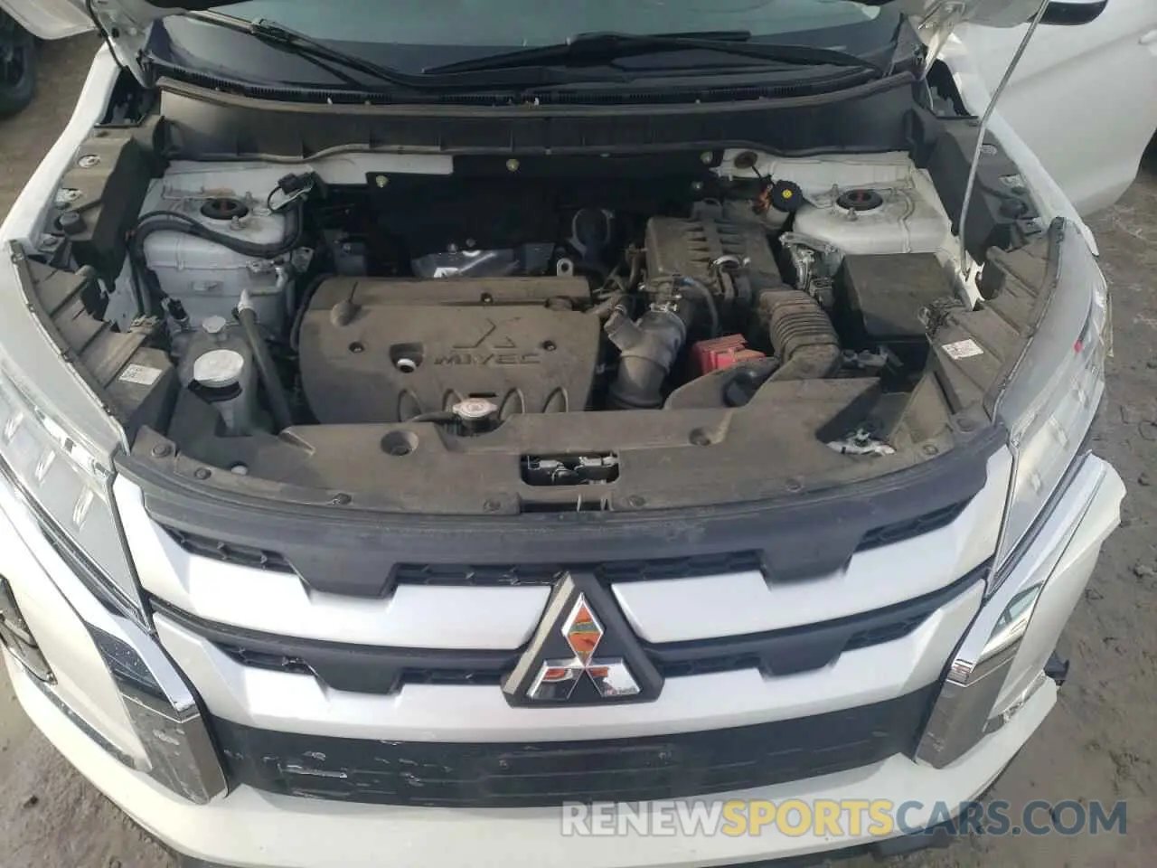12 fotografías del automóvil dañado JA4AR3AU1LU013554 MITSUBISHI OUTLANDER 2020