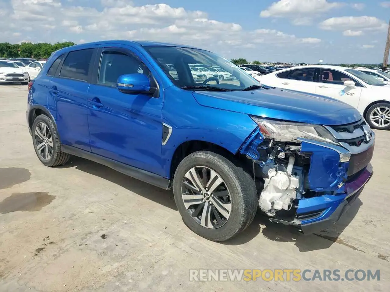 4 fotografías del automóvil dañado JA4AR3AU2LU023476 MITSUBISHI OUTLANDER 2020