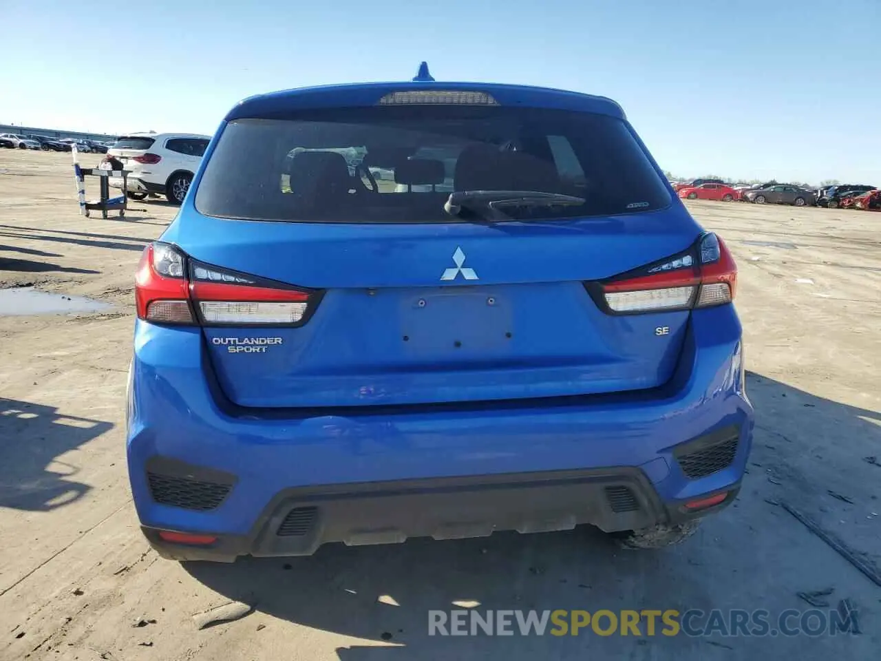6 fotografías del automóvil dañado JA4AR3AU2LU023817 MITSUBISHI OUTLANDER 2020