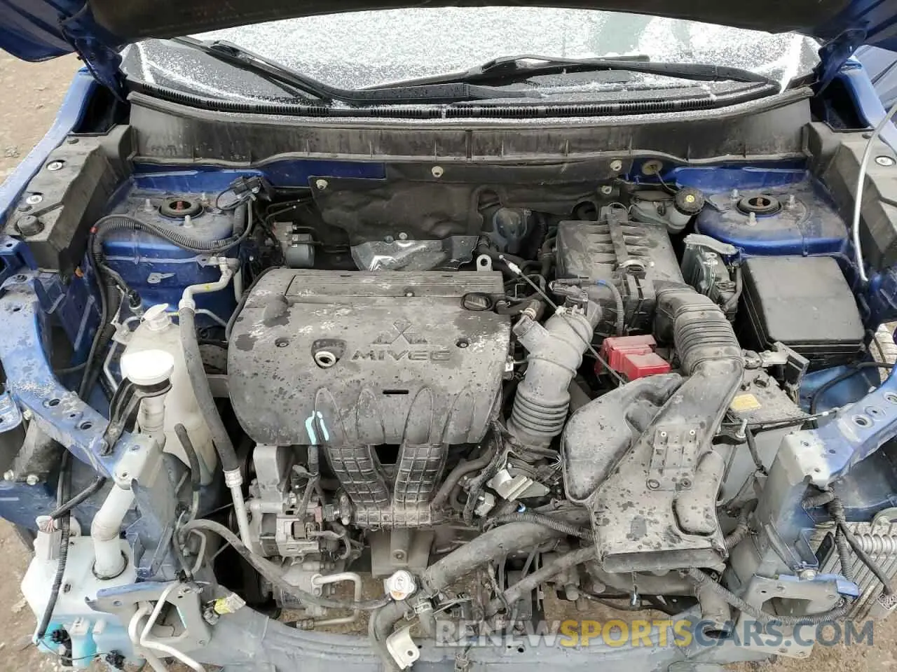 11 fotografías del automóvil dañado JA4AR3AU3LU002118 MITSUBISHI OUTLANDER 2020