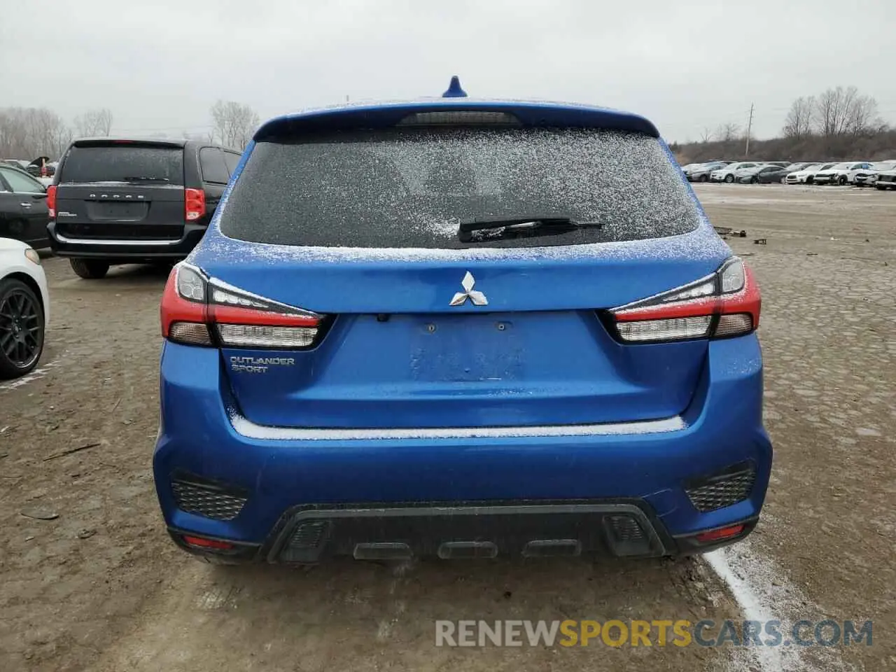 6 fotografías del automóvil dañado JA4AR3AU3LU002118 MITSUBISHI OUTLANDER 2020