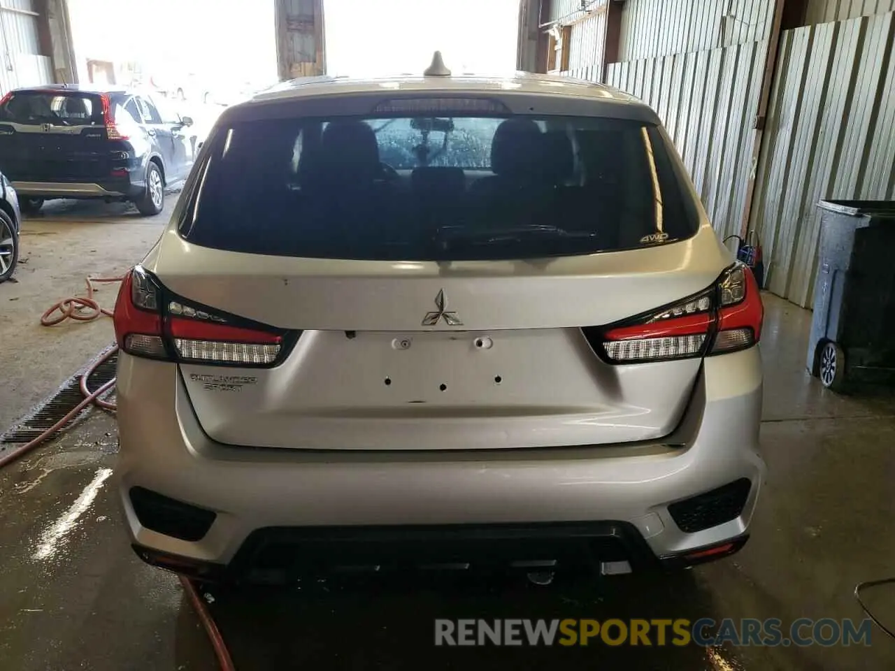 6 fotografías del automóvil dañado JA4AR3AU4LU014987 MITSUBISHI OUTLANDER 2020