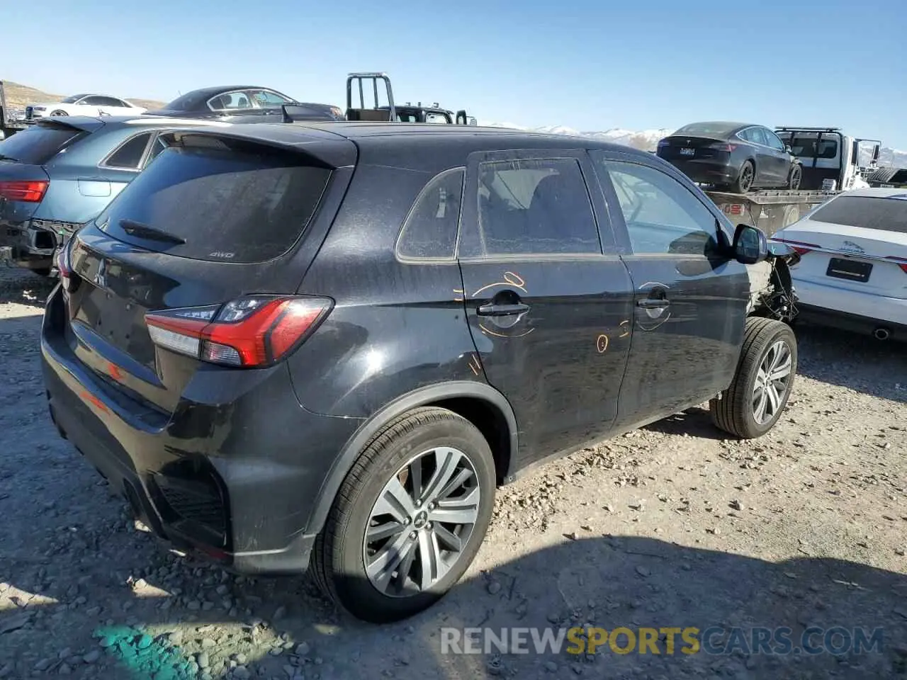 3 fotografías del automóvil dañado JA4AR3AU7LU024896 MITSUBISHI OUTLANDER 2020