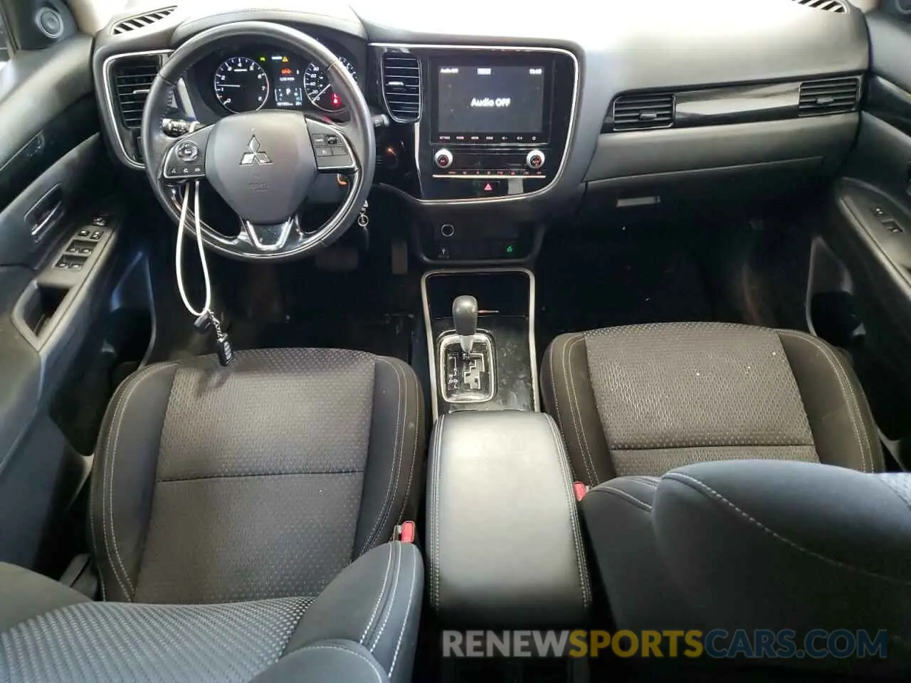 8 fotografías del automóvil dañado JA4AZ2A3XLZ602851 MITSUBISHI OUTLANDER 2020