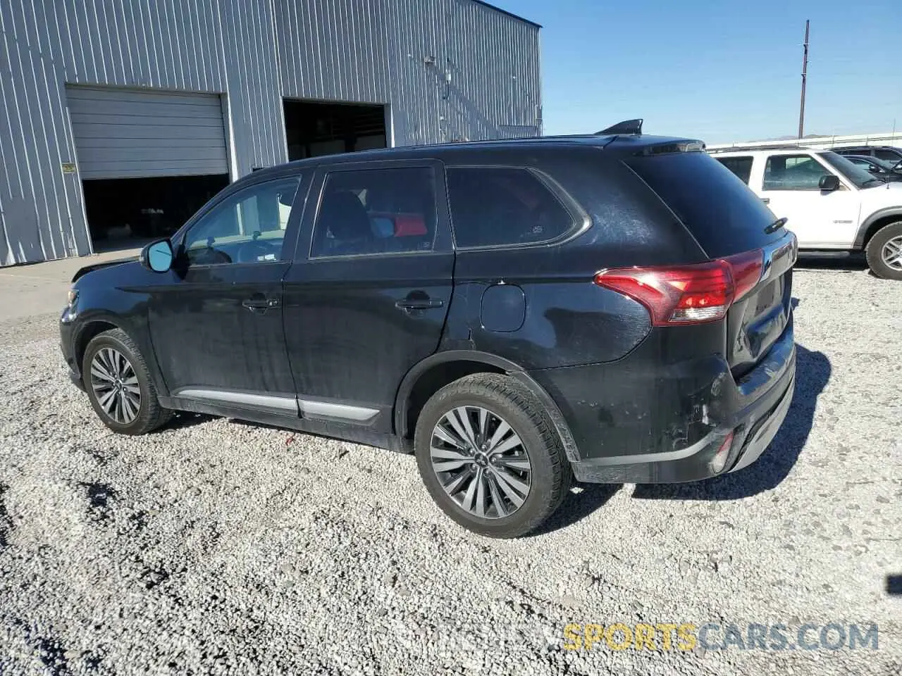 2 fotografías del automóvil dañado JA4AZ3A30LZ011806 MITSUBISHI OUTLANDER 2020