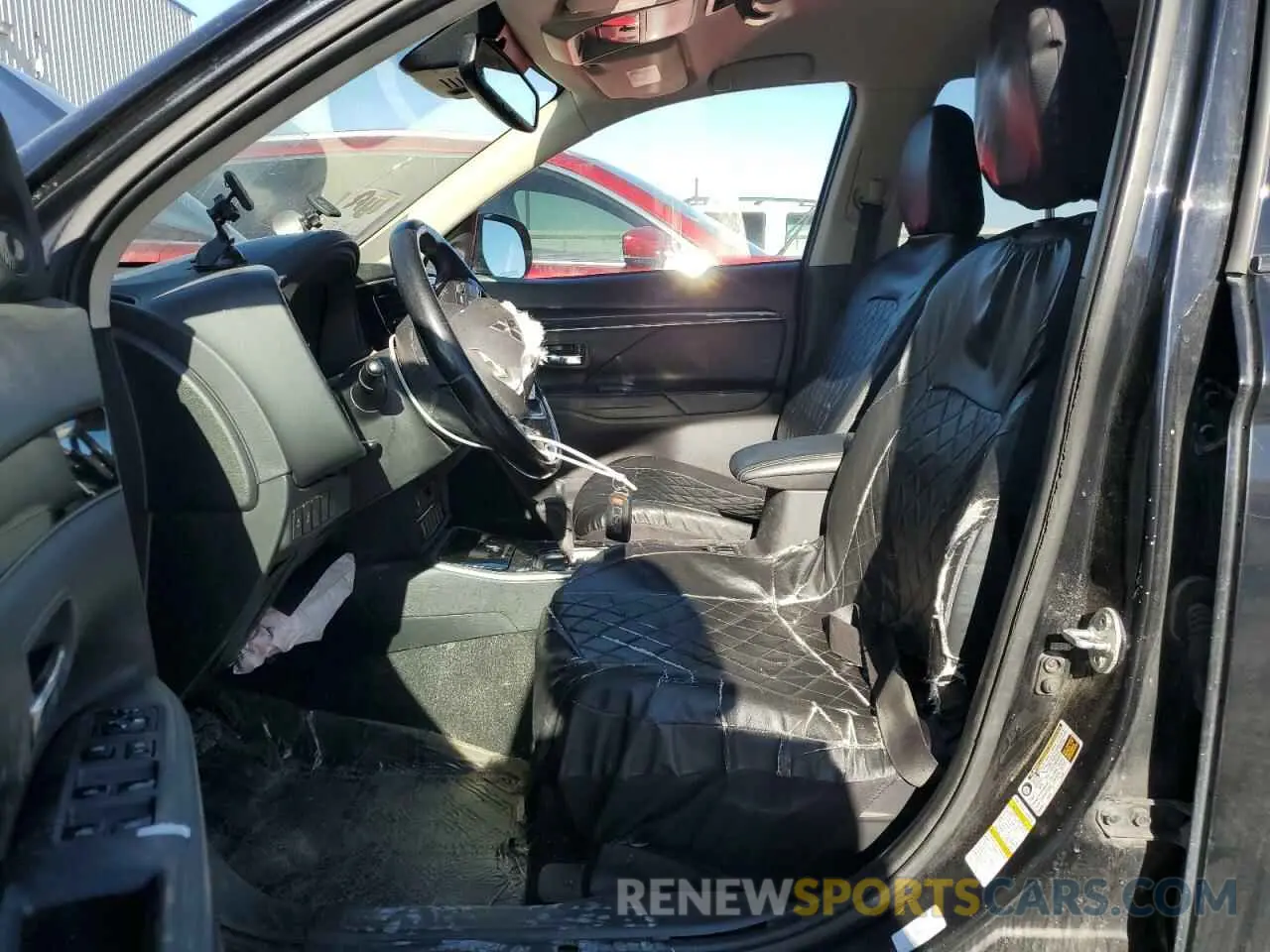 7 fotografías del automóvil dañado JA4AZ3A30LZ011806 MITSUBISHI OUTLANDER 2020
