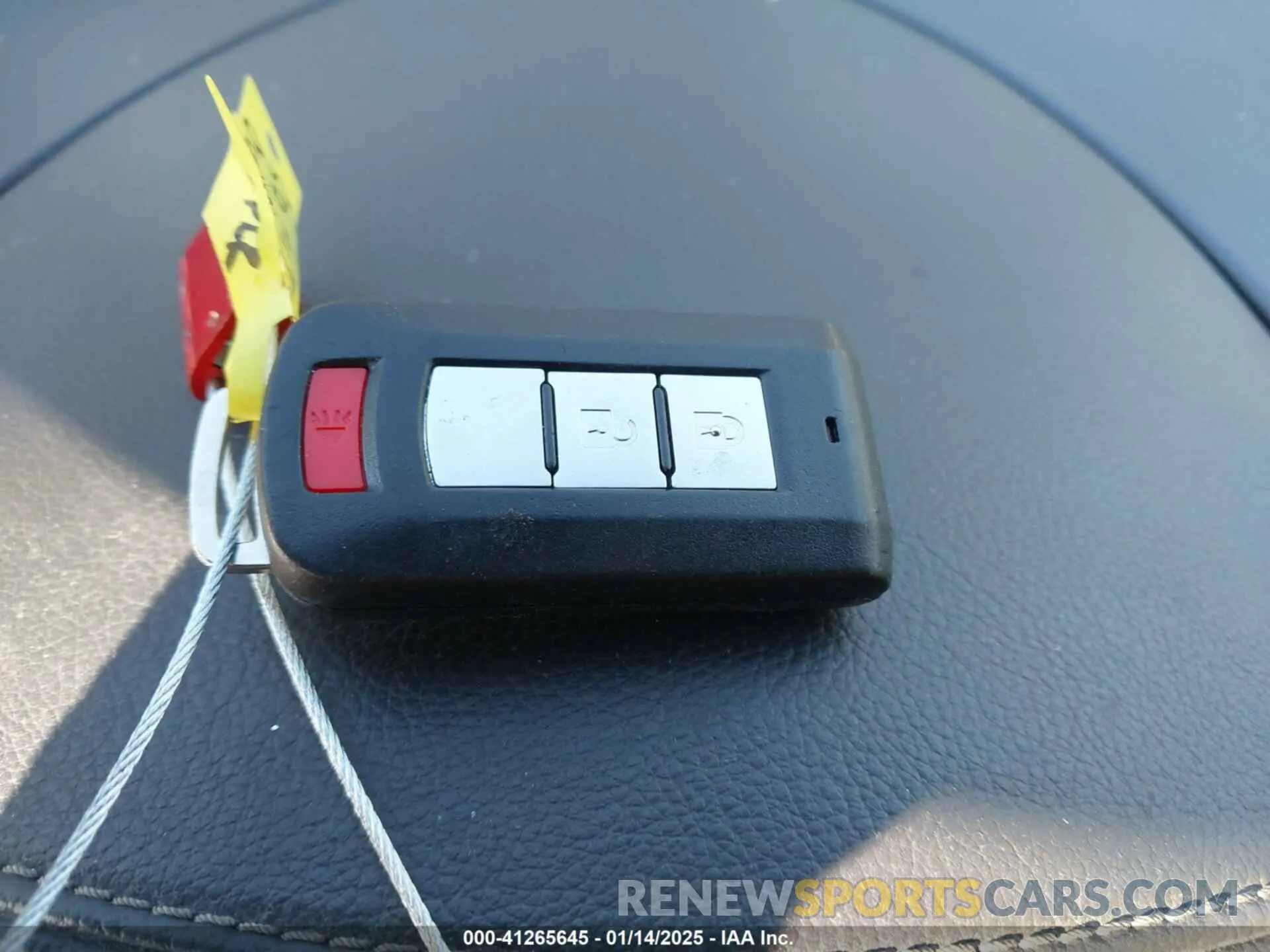 11 fotografías del automóvil dañado JA4AZ3A31LZ041204 MITSUBISHI OUTLANDER 2020