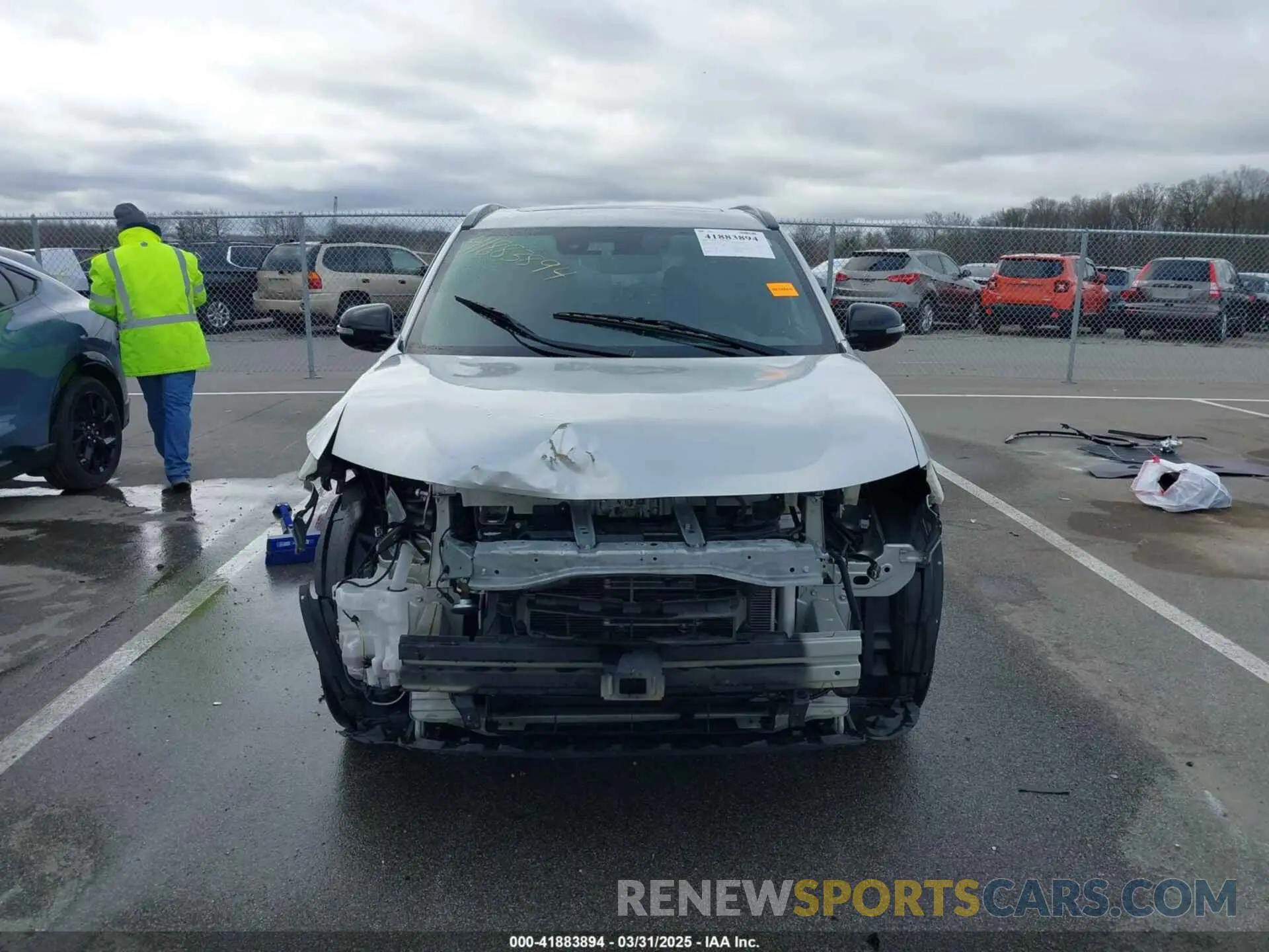 12 fotografías del automóvil dañado JA4AZ3A31LZ046189 MITSUBISHI OUTLANDER 2020