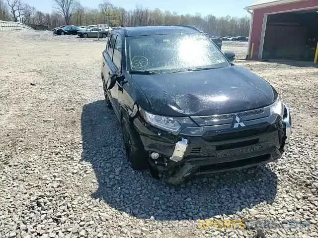 14 fotografías del automóvil dañado JA4AZ3A32LZ032401 MITSUBISHI OUTLANDER 2020