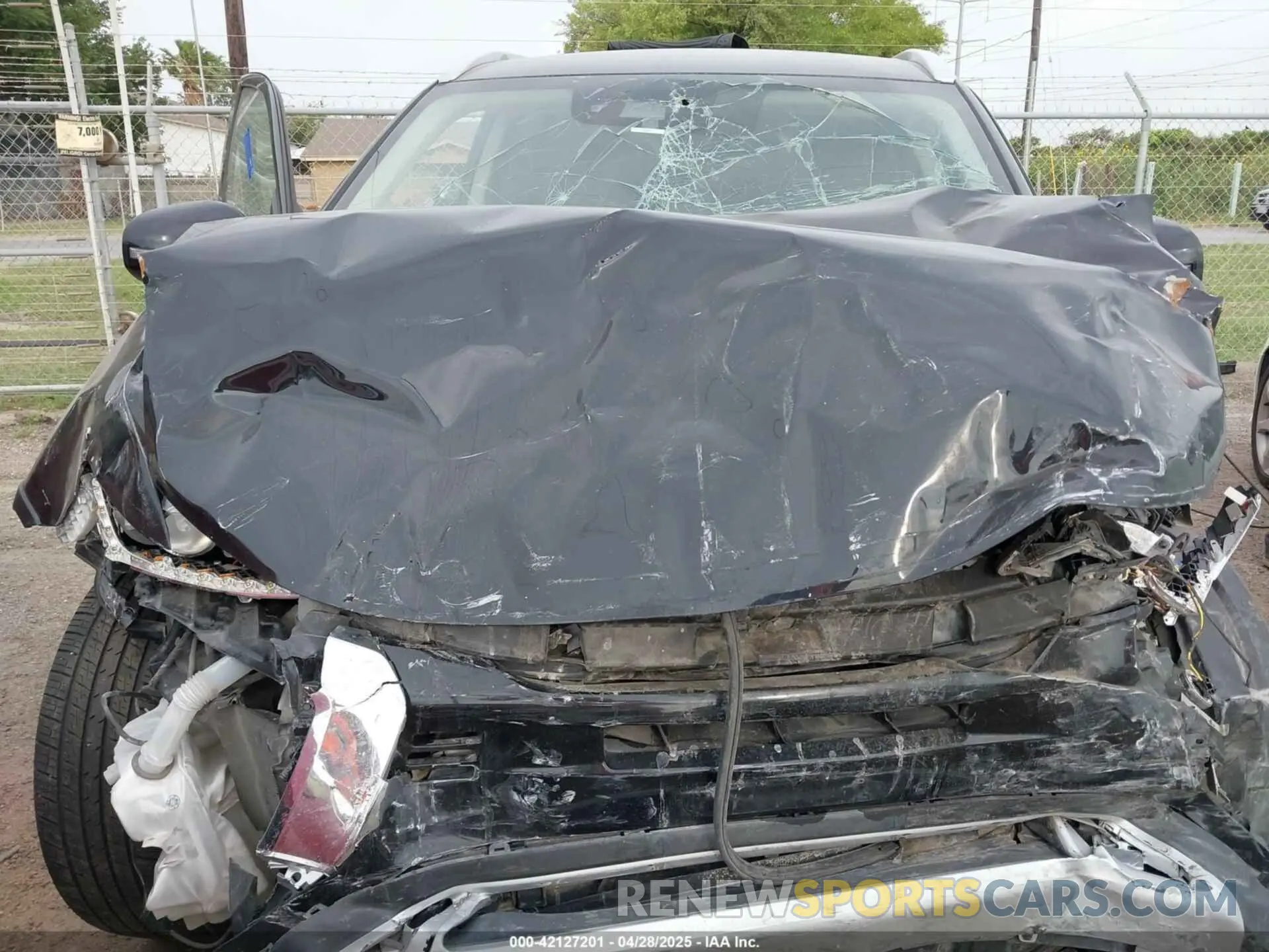 13 fotografías del automóvil dañado JA4AZ3A33LZ023870 MITSUBISHI OUTLANDER 2020