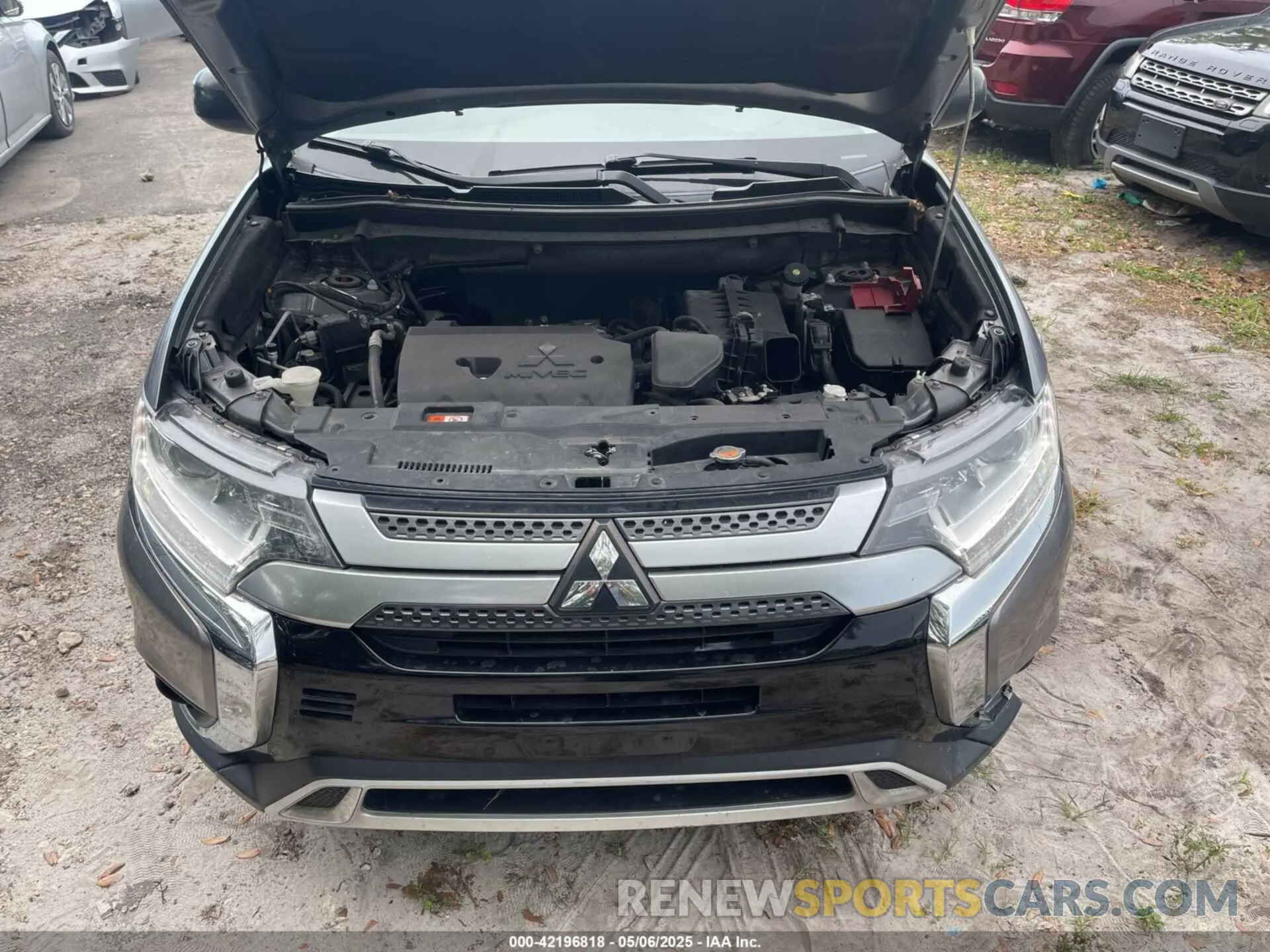 10 fotografías del automóvil dañado JA4AZ3A33LZ026770 MITSUBISHI OUTLANDER 2020