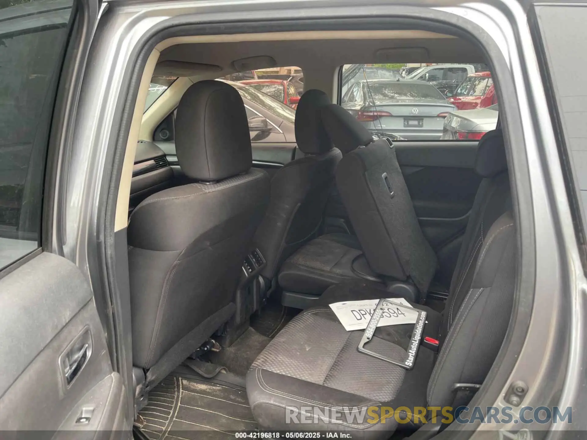8 fotografías del automóvil dañado JA4AZ3A33LZ026770 MITSUBISHI OUTLANDER 2020