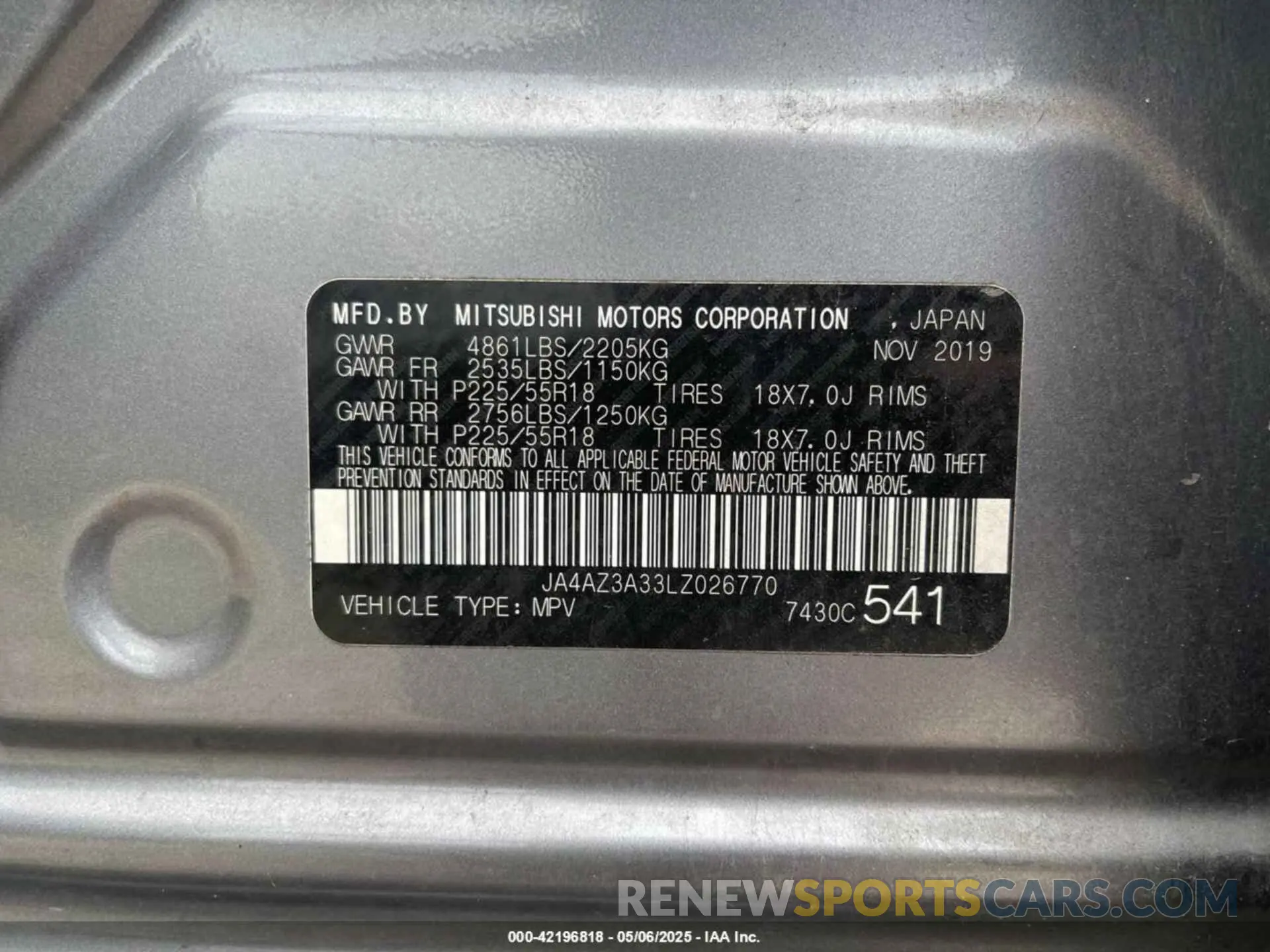 9 fotografías del automóvil dañado JA4AZ3A33LZ026770 MITSUBISHI OUTLANDER 2020
