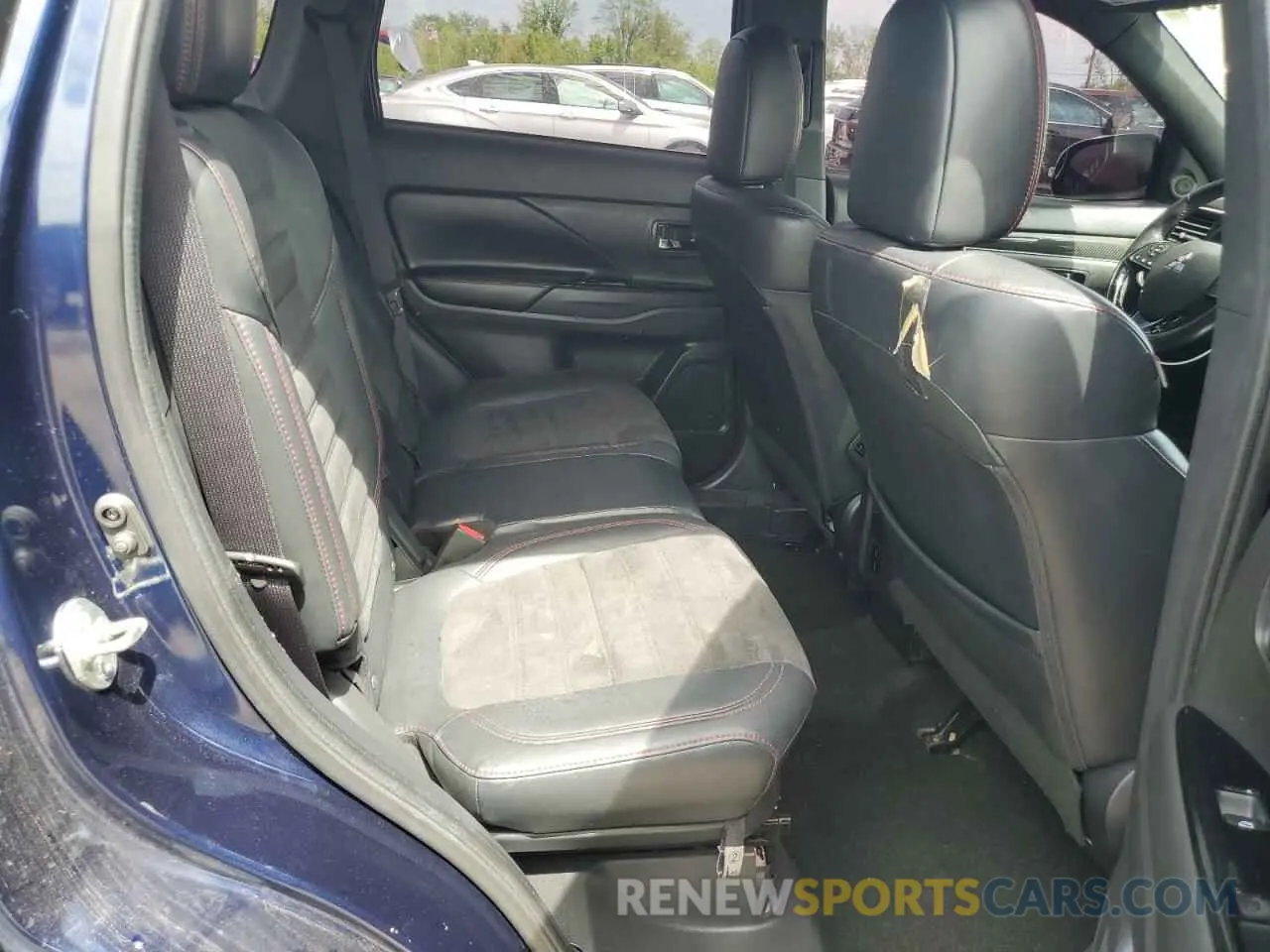 11 fotografías del automóvil dañado JA4AZ3A33LZ040846 MITSUBISHI OUTLANDER 2020