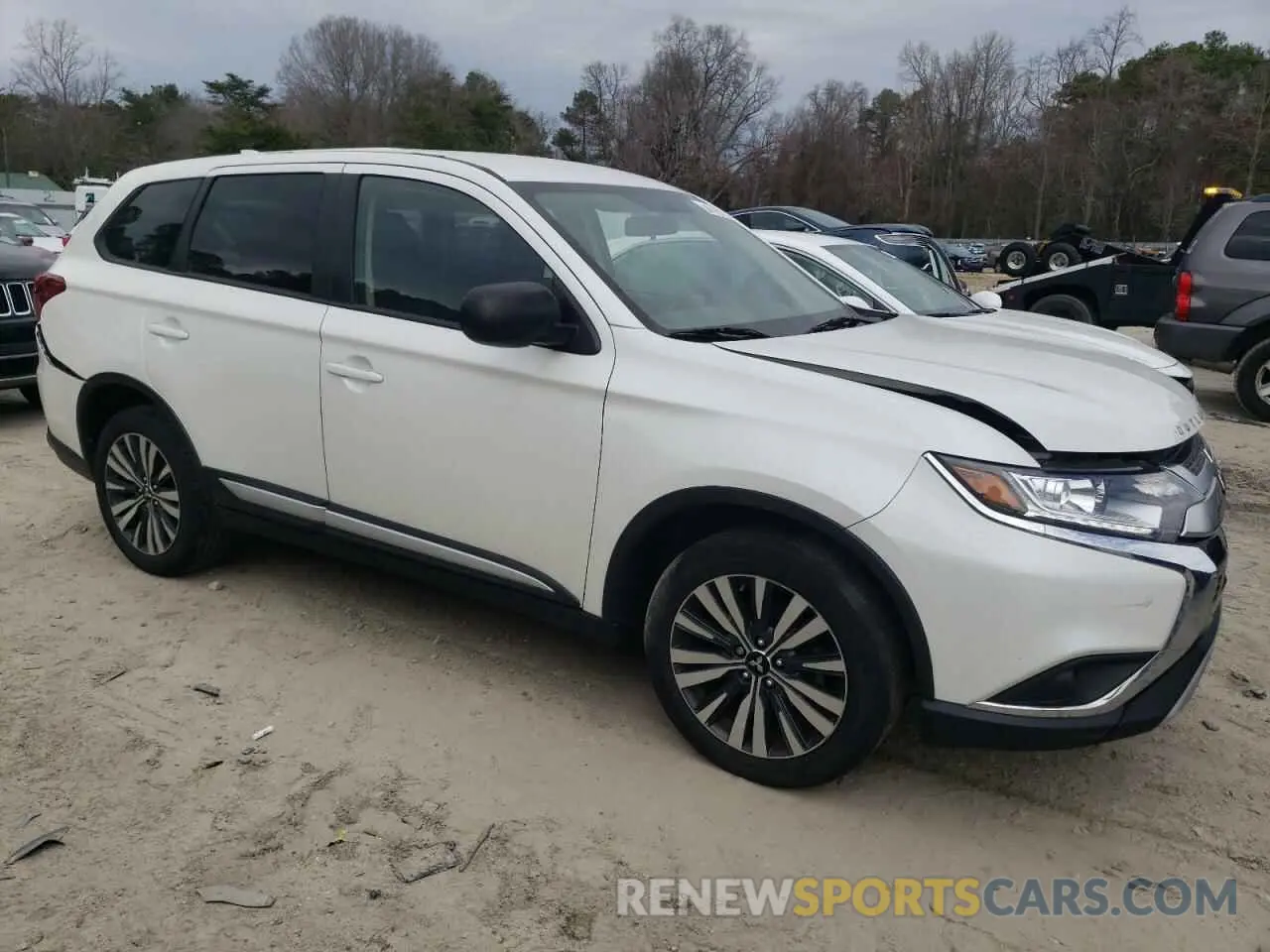 4 fotografías del automóvil dañado JA4AZ3A34LZ017124 MITSUBISHI OUTLANDER 2020