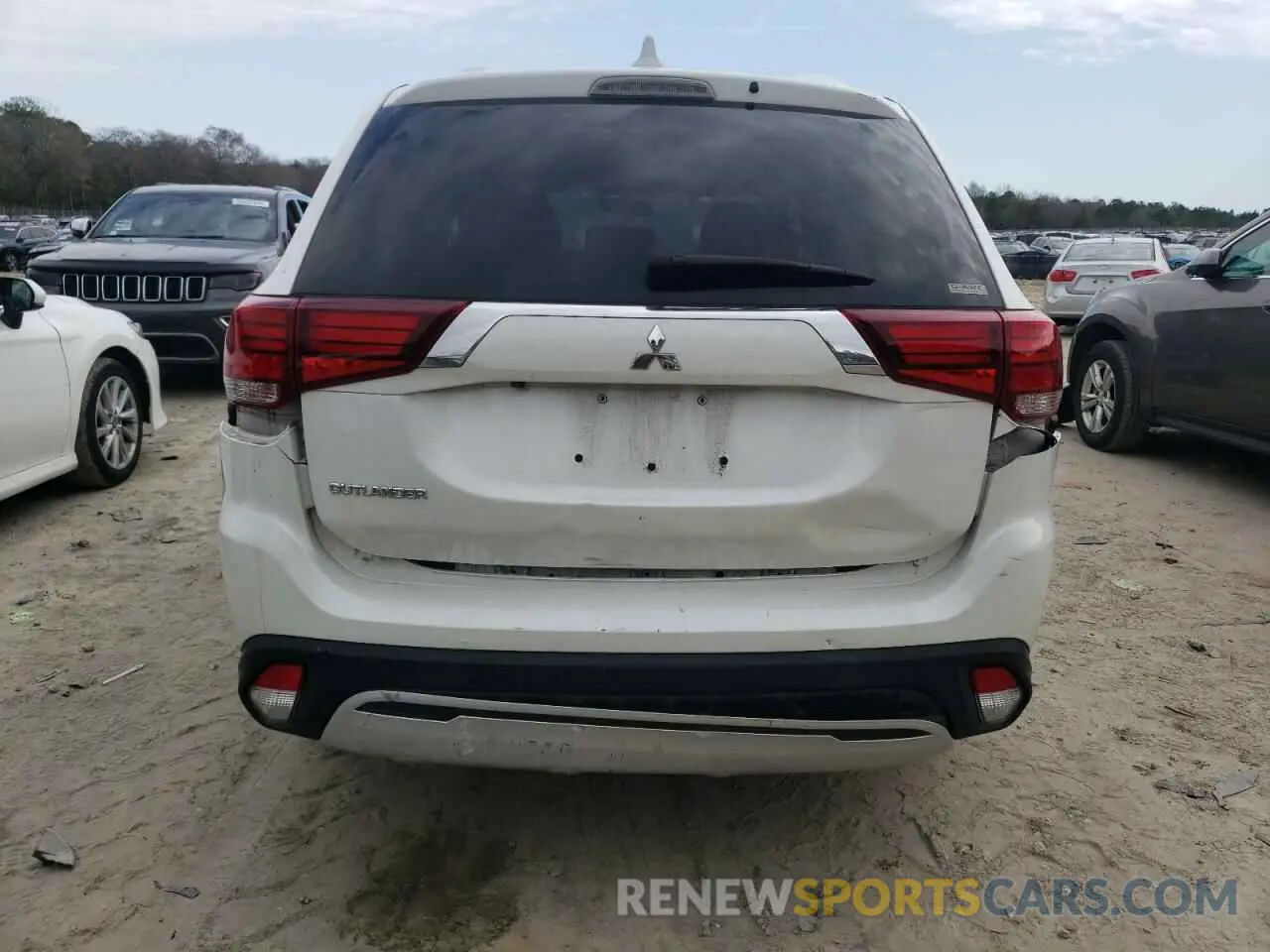 6 fotografías del automóvil dañado JA4AZ3A34LZ017124 MITSUBISHI OUTLANDER 2020